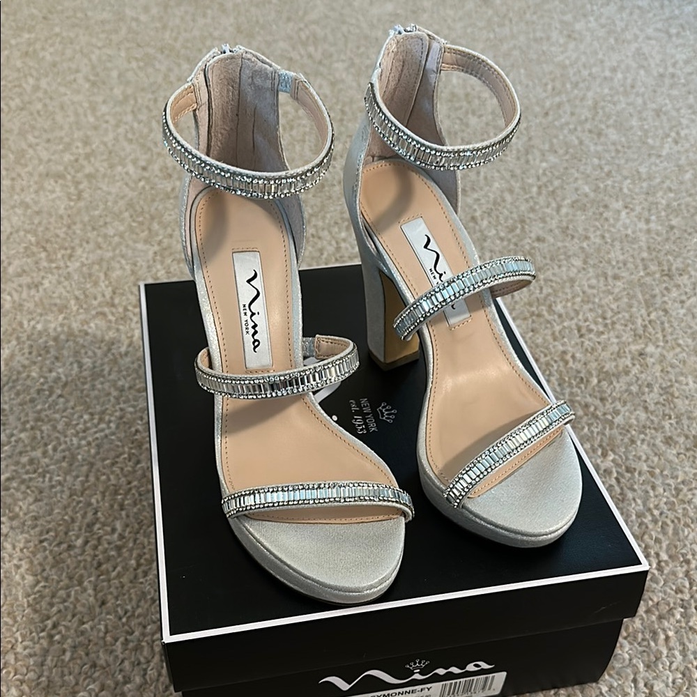 Nina Symonne Silver Strappy Heels 5M